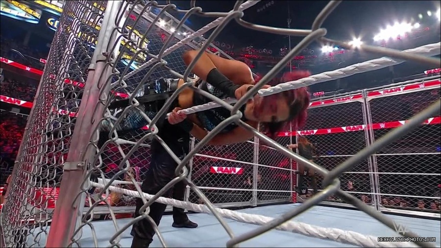 WWE_Monday_Night_RAW_2023_02_06_720p_HDTV_x264-Star_mp4_007279966.jpg