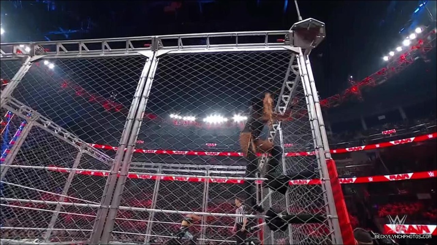 WWE_Monday_Night_RAW_2023_02_06_720p_HDTV_x264-Star_mp4_007282366.jpg