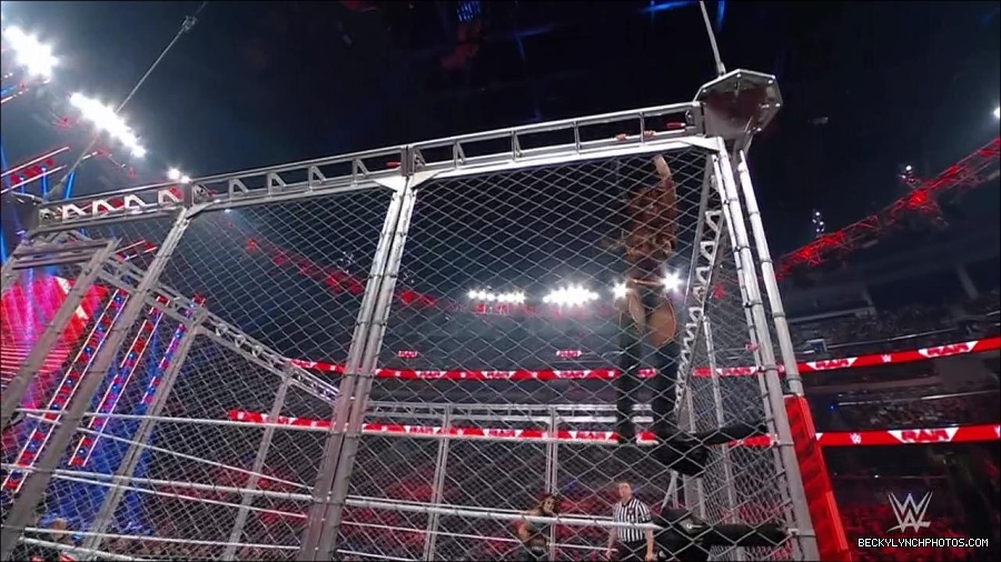 WWE_Monday_Night_RAW_2023_02_06_720p_HDTV_x264-Star_mp4_007283566.jpg