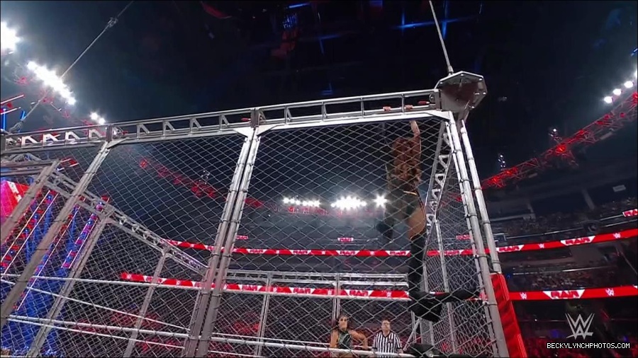 WWE_Monday_Night_RAW_2023_02_06_720p_HDTV_x264-Star_mp4_007284366.jpg