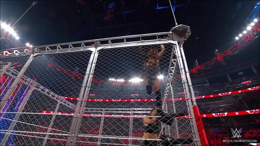 WWE_Monday_Night_RAW_2023_02_06_720p_HDTV_x264-Star_mp4_007285366.jpg