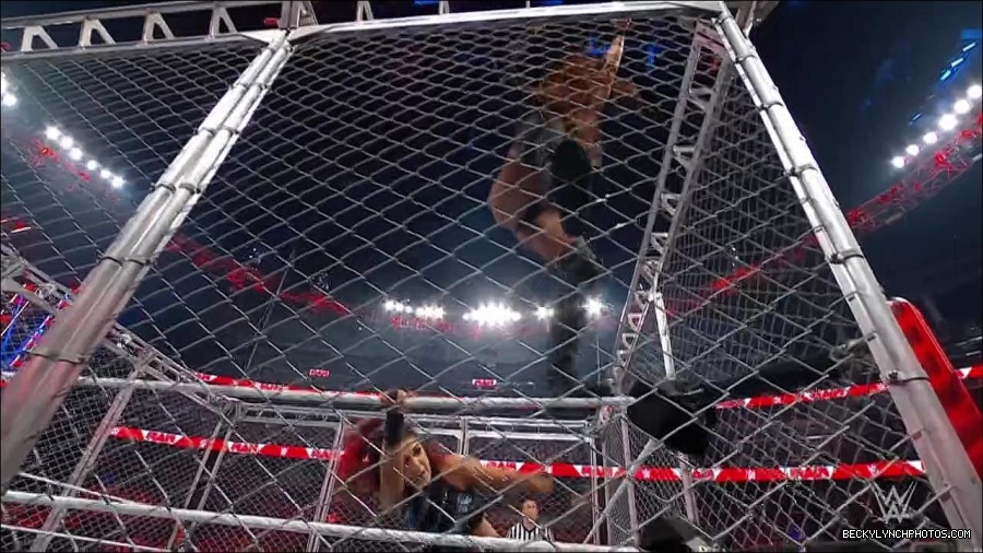 WWE_Monday_Night_RAW_2023_02_06_720p_HDTV_x264-Star_mp4_007289366.jpg
