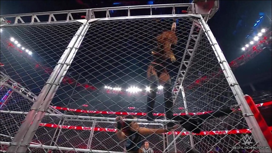 WWE_Monday_Night_RAW_2023_02_06_720p_HDTV_x264-Star_mp4_007290166.jpg