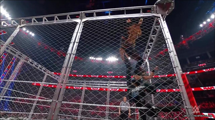 WWE_Monday_Night_RAW_2023_02_06_720p_HDTV_x264-Star_mp4_007293366.jpg