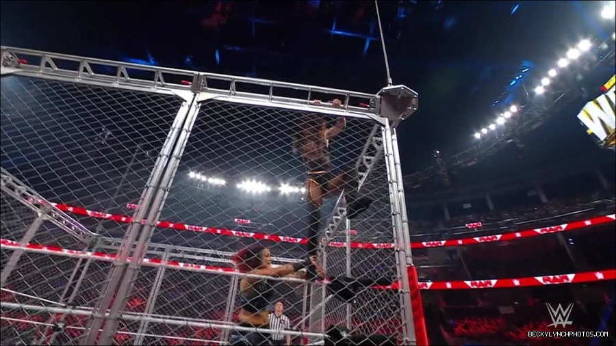 WWE_Monday_Night_RAW_2023_02_06_720p_HDTV_x264-Star_mp4_007299366.jpg