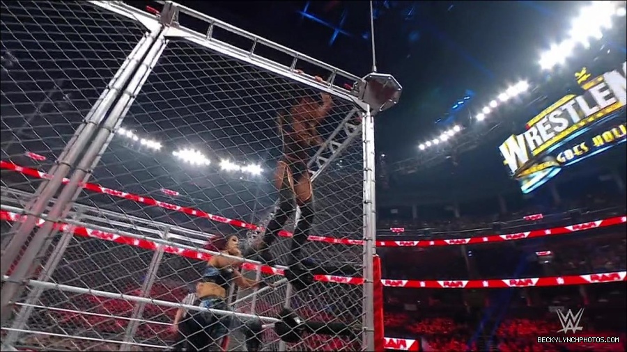 WWE_Monday_Night_RAW_2023_02_06_720p_HDTV_x264-Star_mp4_007300566.jpg