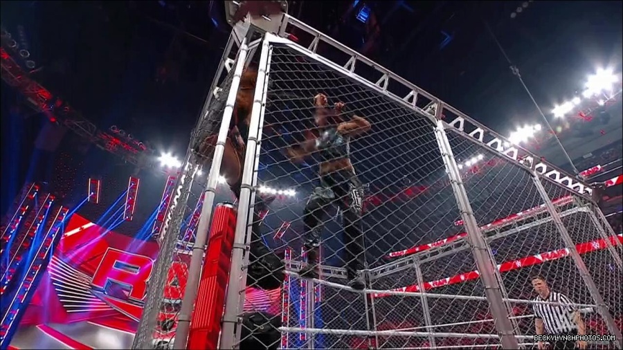 WWE_Monday_Night_RAW_2023_02_06_720p_HDTV_x264-Star_mp4_007317766.jpg