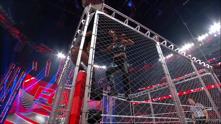WWE_Monday_Night_RAW_2023_02_06_720p_HDTV_x264-Star_mp4_007318966.jpg