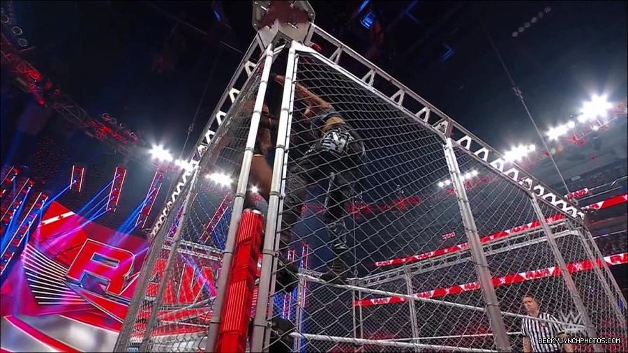 WWE_Monday_Night_RAW_2023_02_06_720p_HDTV_x264-Star_mp4_007321366.jpg