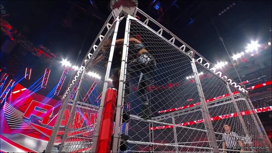 WWE_Monday_Night_RAW_2023_02_06_720p_HDTV_x264-Star_mp4_007322166.jpg