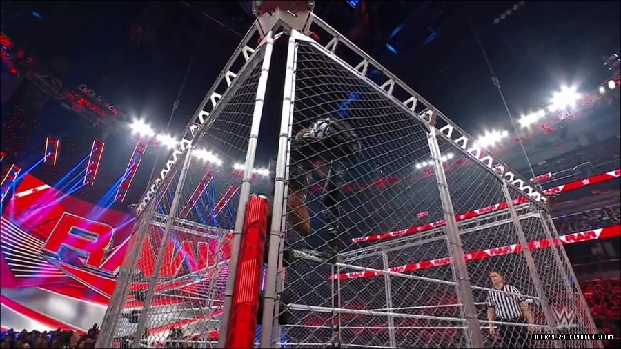 WWE_Monday_Night_RAW_2023_02_06_720p_HDTV_x264-Star_mp4_007322966.jpg