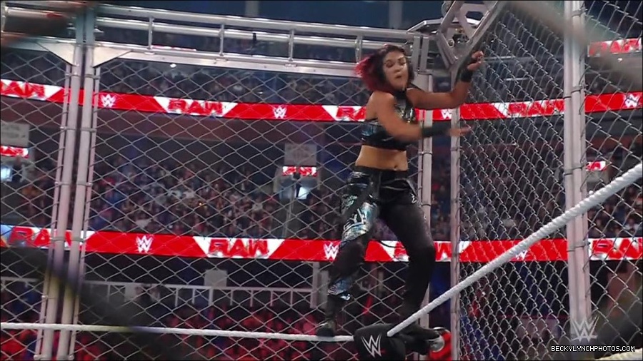 WWE_Monday_Night_RAW_2023_02_06_720p_HDTV_x264-Star_mp4_007327366.jpg