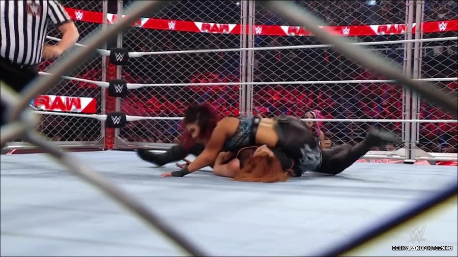 WWE_Monday_Night_RAW_2023_02_06_720p_HDTV_x264-Star_mp4_007331766.jpg