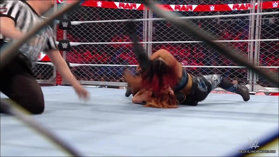 WWE_Monday_Night_RAW_2023_02_06_720p_HDTV_x264-Star_mp4_007332166.jpg