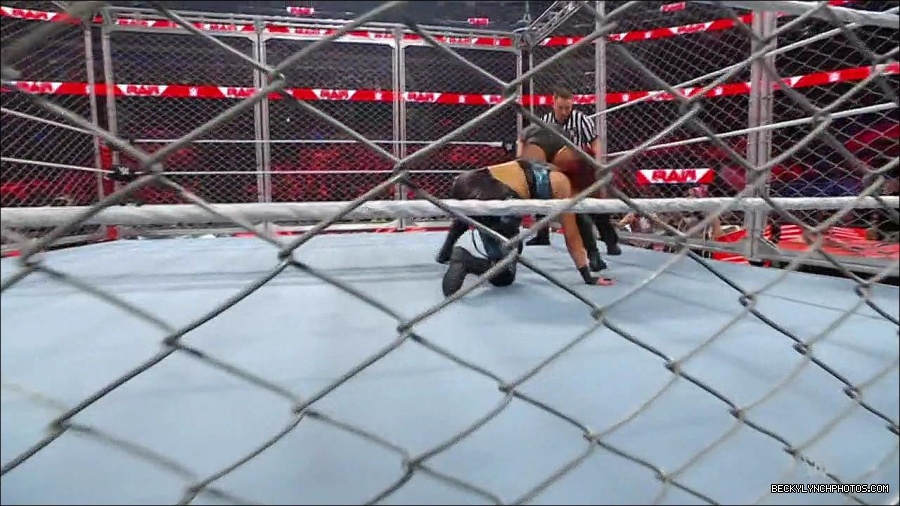WWE_Monday_Night_RAW_2023_02_06_720p_HDTV_x264-Star_mp4_007345366.jpg