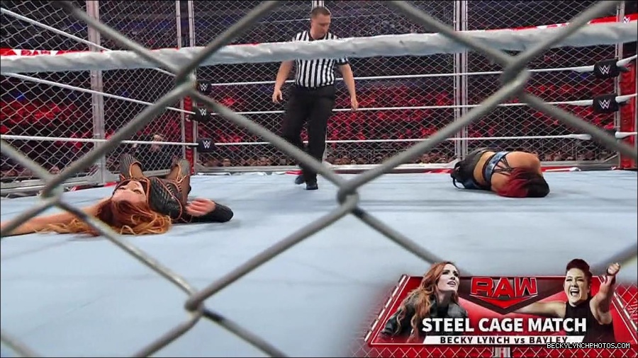 WWE_Monday_Night_RAW_2023_02_06_720p_HDTV_x264-Star_mp4_007352966.jpg