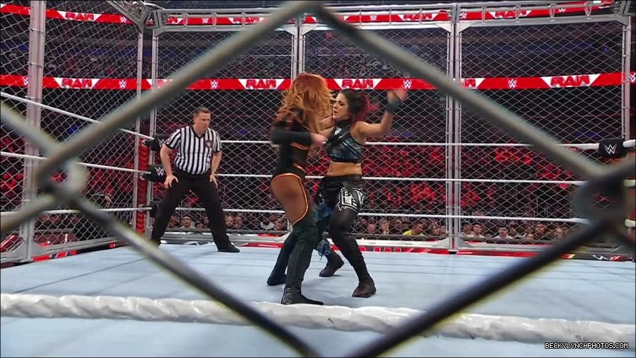 WWE_Monday_Night_RAW_2023_02_06_720p_HDTV_x264-Star_mp4_007380966.jpg