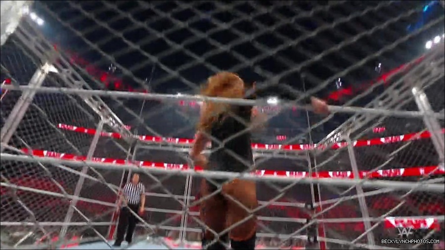 WWE_Monday_Night_RAW_2023_02_06_720p_HDTV_x264-Star_mp4_007386166.jpg