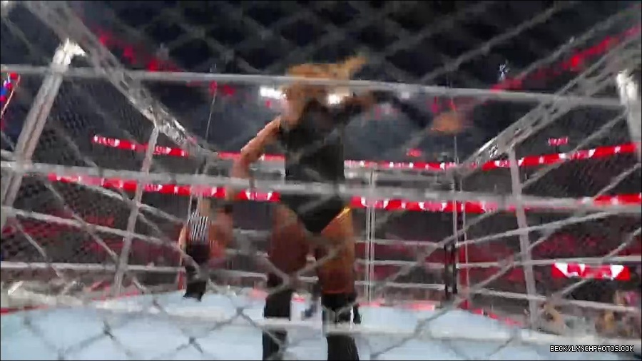 WWE_Monday_Night_RAW_2023_02_06_720p_HDTV_x264-Star_mp4_007386566.jpg