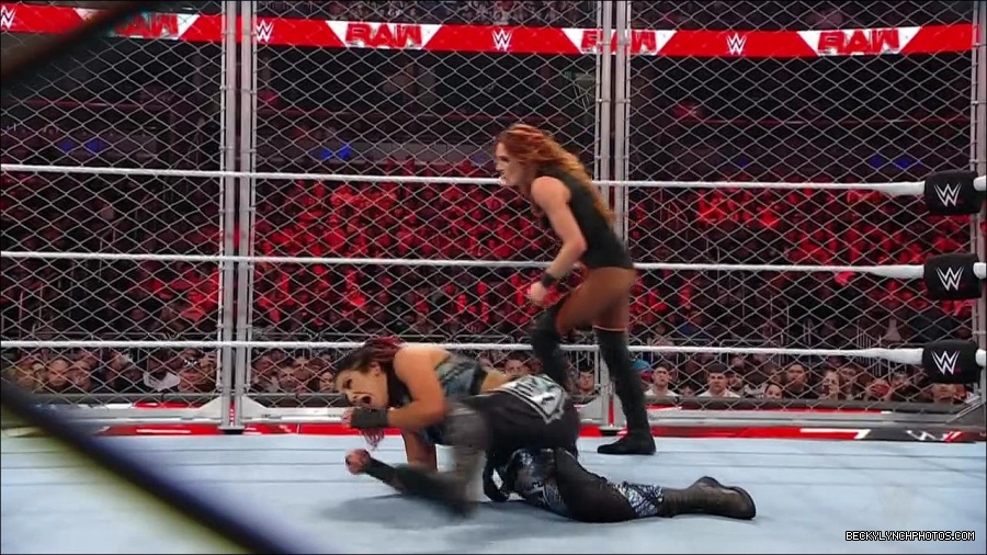 WWE_Monday_Night_RAW_2023_02_06_720p_HDTV_x264-Star_mp4_007391766.jpg