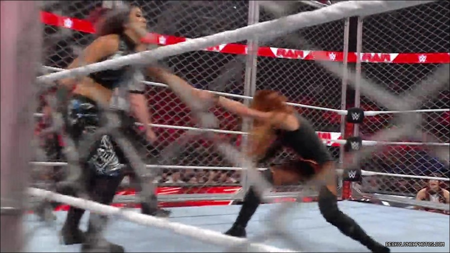 WWE_Monday_Night_RAW_2023_02_06_720p_HDTV_x264-Star_mp4_007394966.jpg