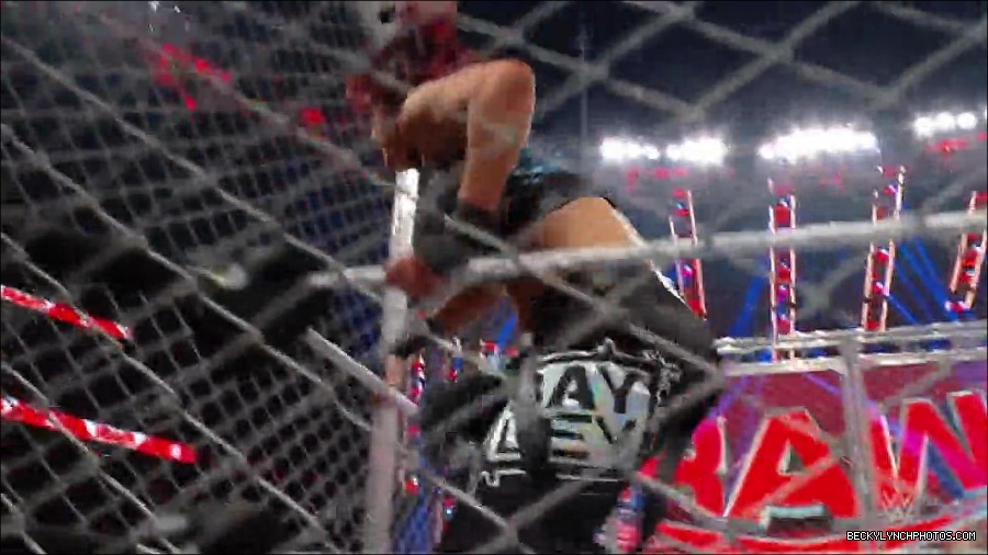 WWE_Monday_Night_RAW_2023_02_06_720p_HDTV_x264-Star_mp4_007397366.jpg