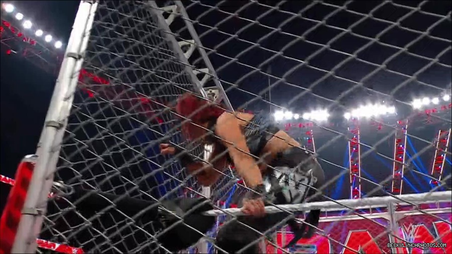 WWE_Monday_Night_RAW_2023_02_06_720p_HDTV_x264-Star_mp4_007398166.jpg