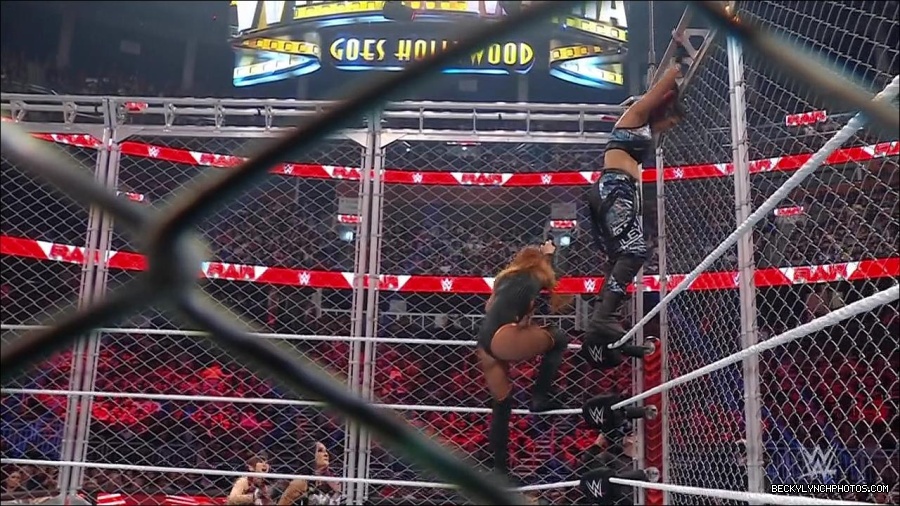 WWE_Monday_Night_RAW_2023_02_06_720p_HDTV_x264-Star_mp4_007407366.jpg