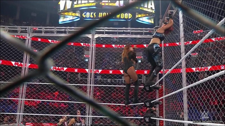 WWE_Monday_Night_RAW_2023_02_06_720p_HDTV_x264-Star_mp4_007408166.jpg