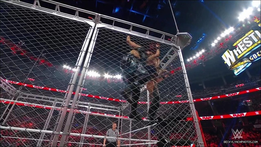 WWE_Monday_Night_RAW_2023_02_06_720p_HDTV_x264-Star_mp4_007410566.jpg