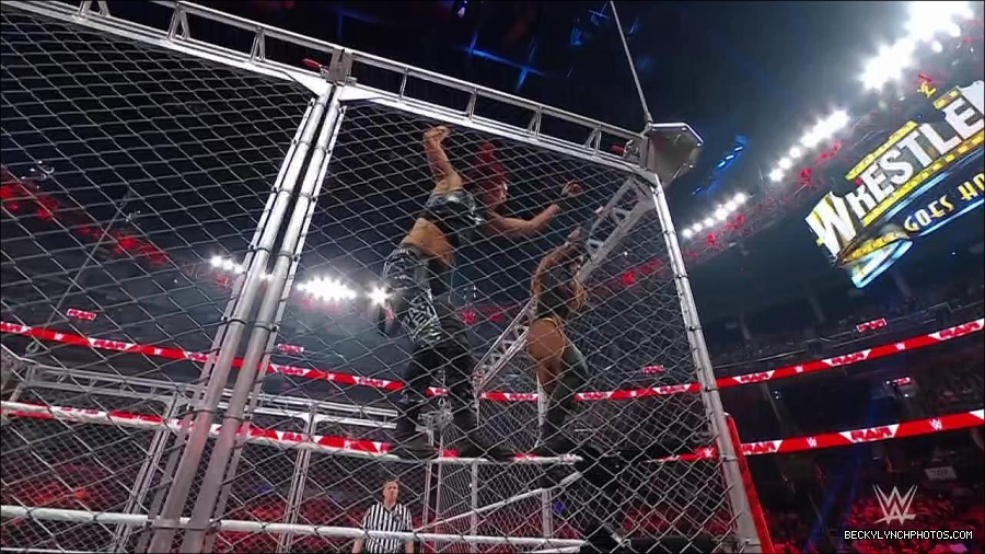 WWE_Monday_Night_RAW_2023_02_06_720p_HDTV_x264-Star_mp4_007413366.jpg