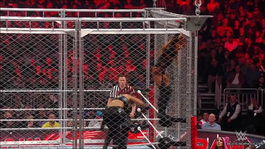 WWE_Monday_Night_RAW_2023_02_06_720p_HDTV_x264-Star_mp4_007417766.jpg