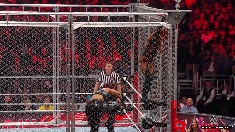 WWE_Monday_Night_RAW_2023_02_06_720p_HDTV_x264-Star_mp4_007418166.jpg