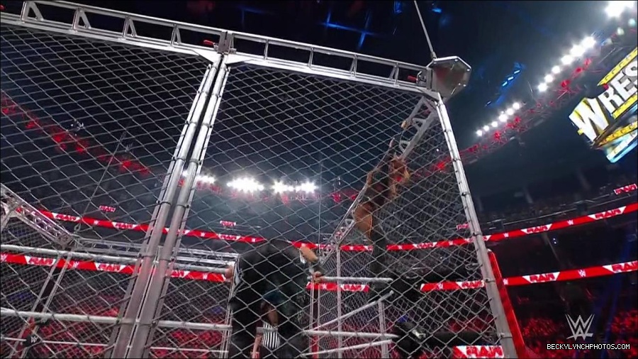 WWE_Monday_Night_RAW_2023_02_06_720p_HDTV_x264-Star_mp4_007418966.jpg