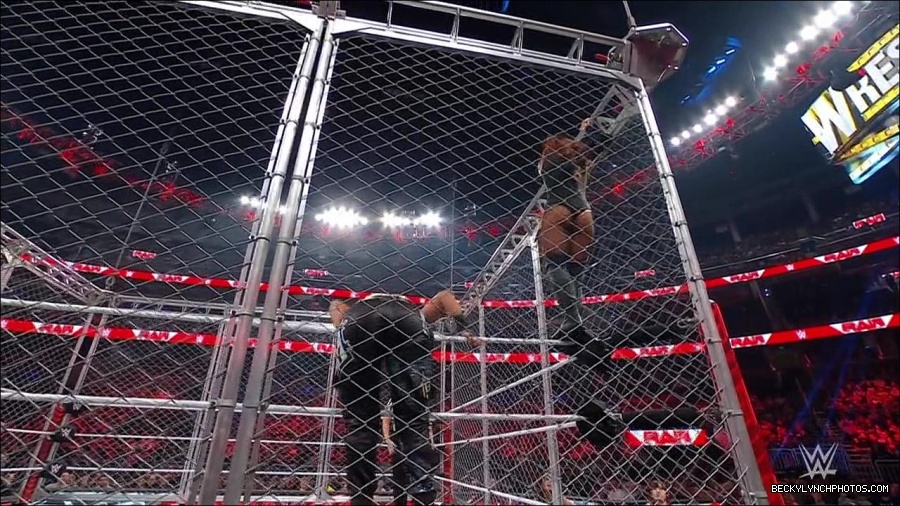 WWE_Monday_Night_RAW_2023_02_06_720p_HDTV_x264-Star_mp4_007421366.jpg