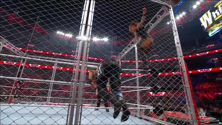 WWE_Monday_Night_RAW_2023_02_06_720p_HDTV_x264-Star_mp4_007423766.jpg