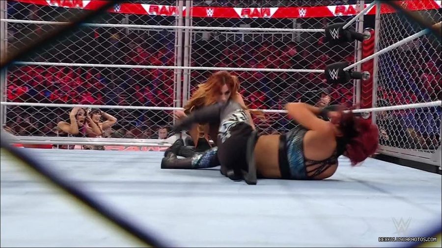 WWE_Monday_Night_RAW_2023_02_06_720p_HDTV_x264-Star_mp4_007426966.jpg