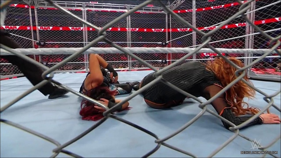 WWE_Monday_Night_RAW_2023_02_06_720p_HDTV_x264-Star_mp4_007432966.jpg