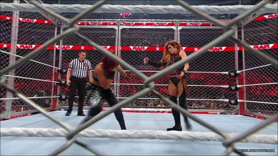 WWE_Monday_Night_RAW_2023_02_06_720p_HDTV_x264-Star_mp4_007454966.jpg