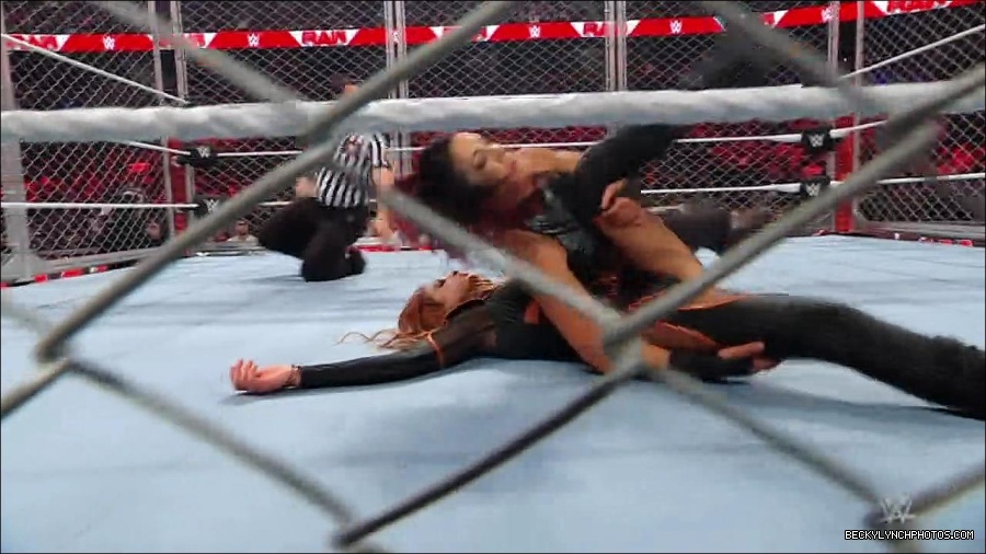 WWE_Monday_Night_RAW_2023_02_06_720p_HDTV_x264-Star_mp4_007461366.jpg