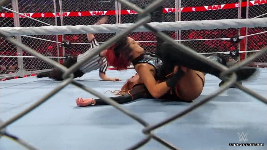 WWE_Monday_Night_RAW_2023_02_06_720p_HDTV_x264-Star_mp4_007461766.jpg