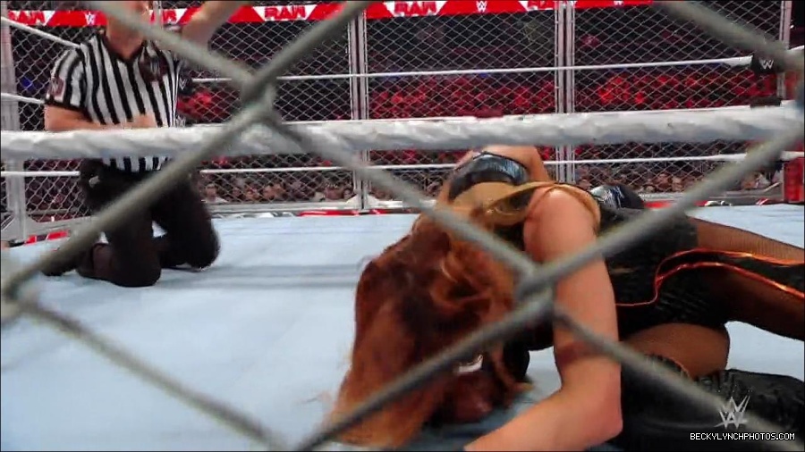 WWE_Monday_Night_RAW_2023_02_06_720p_HDTV_x264-Star_mp4_007464566.jpg