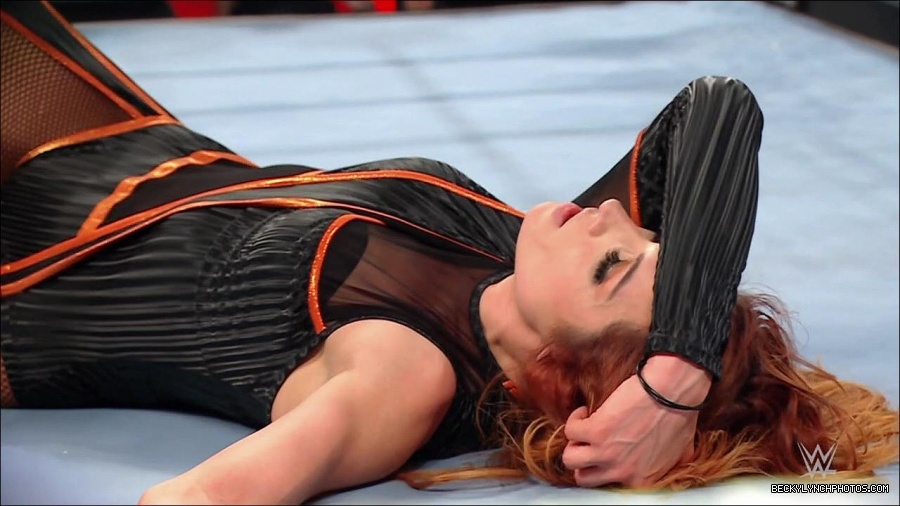 WWE_Monday_Night_RAW_2023_02_06_720p_HDTV_x264-Star_mp4_007471366.jpg