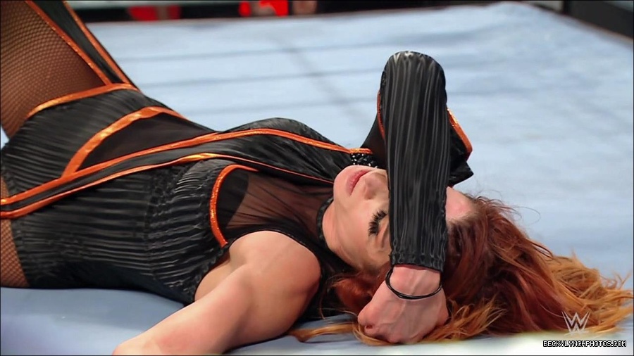 WWE_Monday_Night_RAW_2023_02_06_720p_HDTV_x264-Star_mp4_007472966.jpg