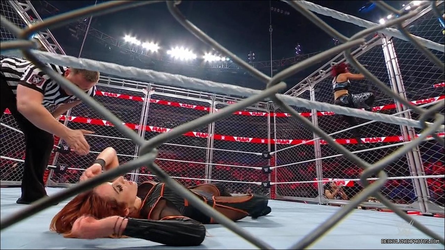 WWE_Monday_Night_RAW_2023_02_06_720p_HDTV_x264-Star_mp4_007487366.jpg