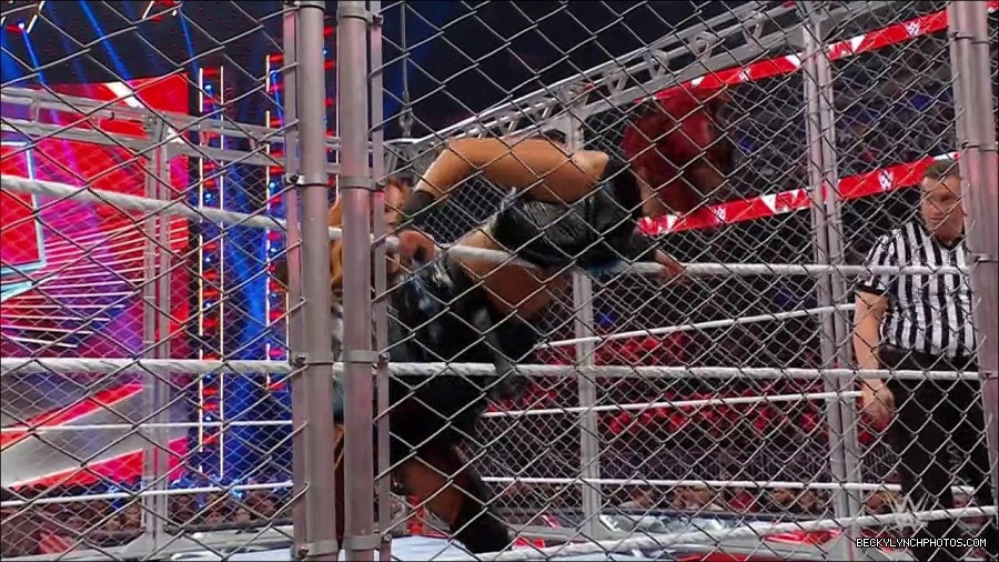 WWE_Monday_Night_RAW_2023_02_06_720p_HDTV_x264-Star_mp4_007498566.jpg