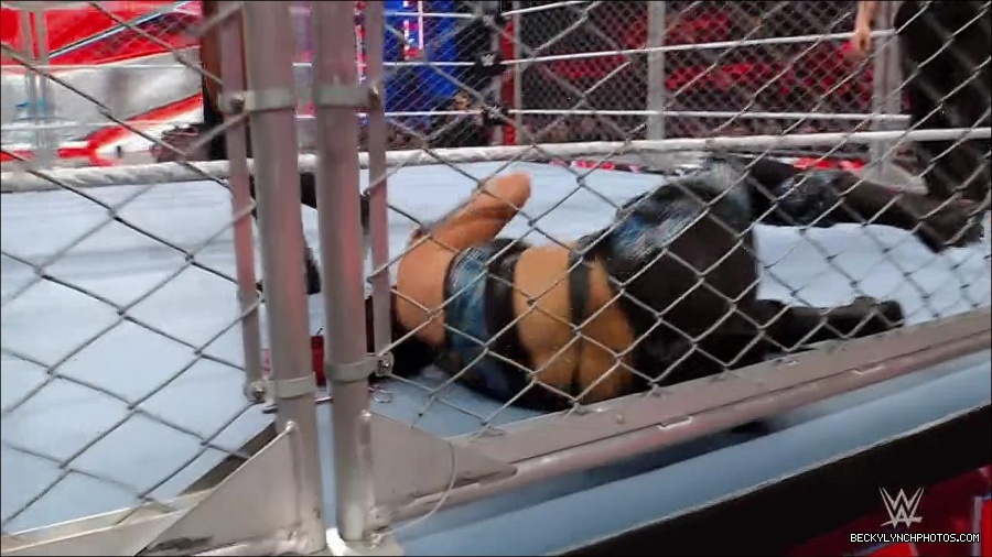 WWE_Monday_Night_RAW_2023_02_06_720p_HDTV_x264-Star_mp4_007501366.jpg