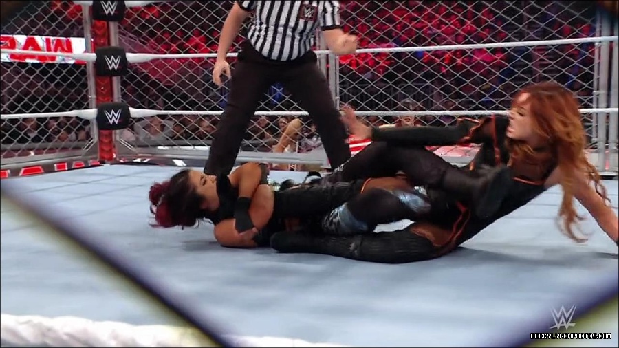 WWE_Monday_Night_RAW_2023_02_06_720p_HDTV_x264-Star_mp4_007510966.jpg