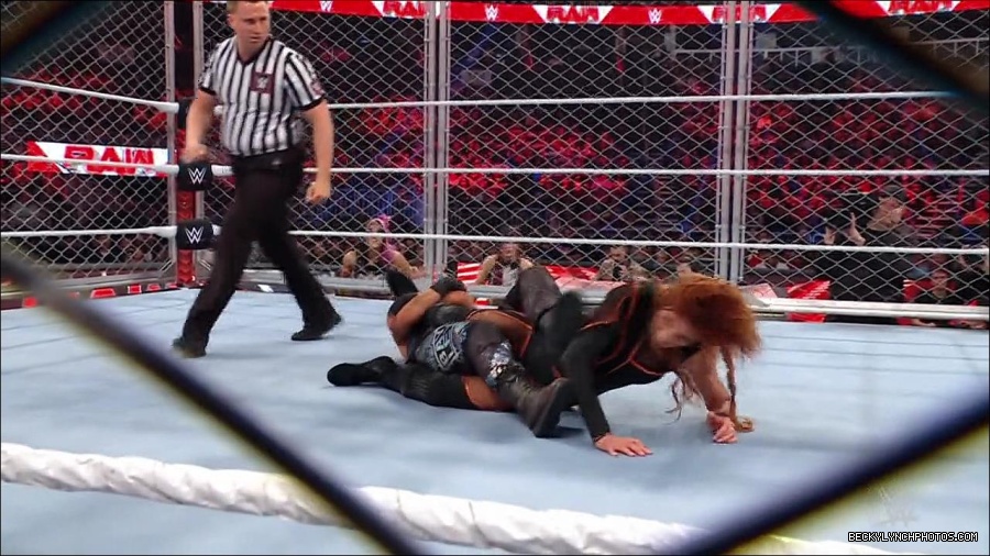 WWE_Monday_Night_RAW_2023_02_06_720p_HDTV_x264-Star_mp4_007514566.jpg