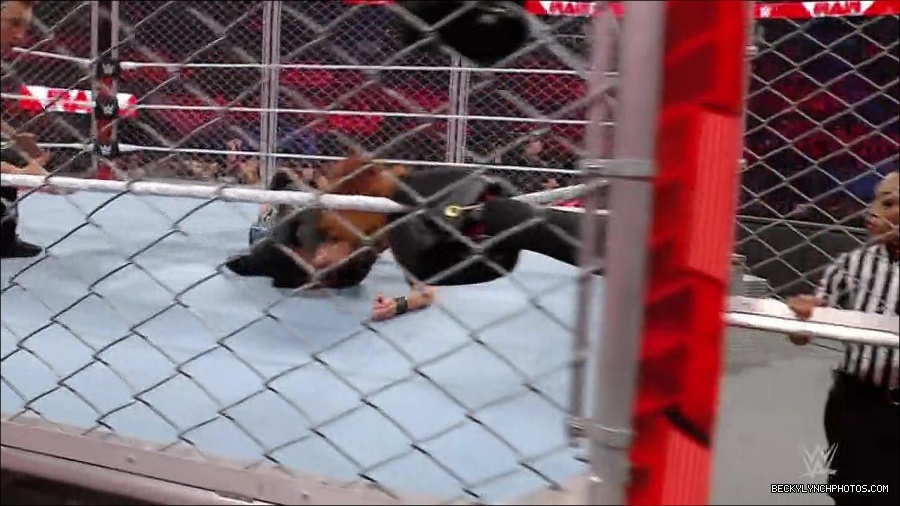 WWE_Monday_Night_RAW_2023_02_06_720p_HDTV_x264-Star_mp4_007524466.jpg